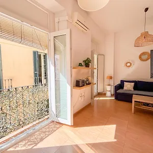 Plz De La Merced Solera Apartment